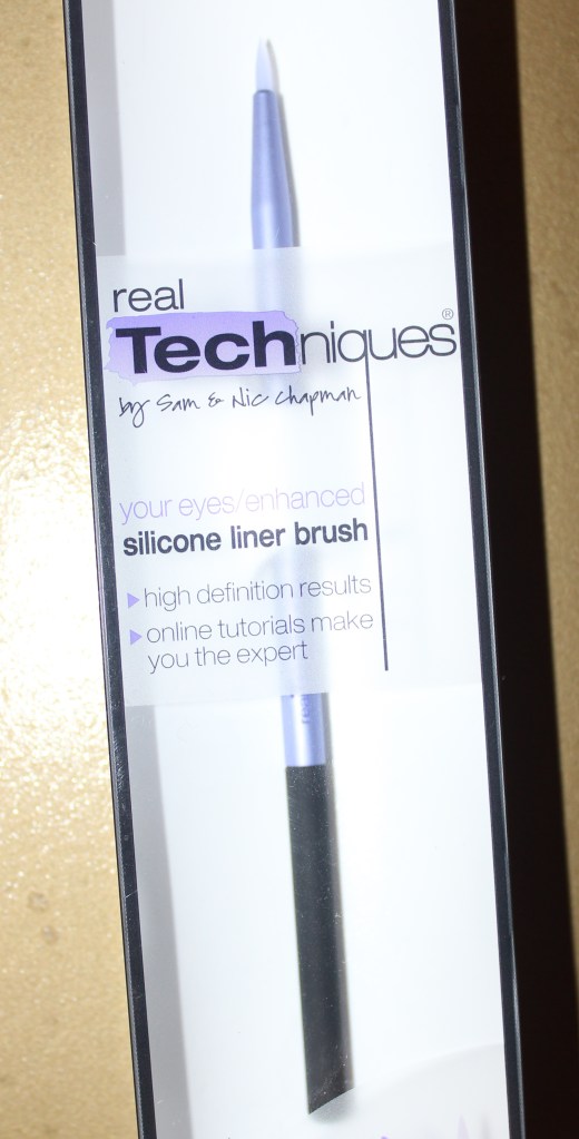 real techniques, sam and nic chapman, silicone liner brush, review, haul, maybelline gel liner