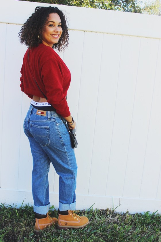 tommy hilfiger, aaliayh, fall, boyfriend jeans, curly hair, timbs, wheat, timberlands, 90's,fashion
