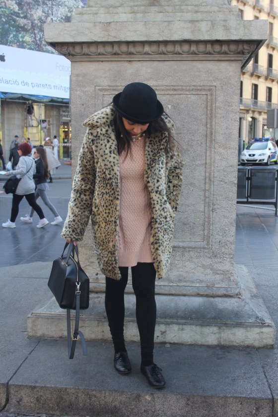 leopard missguided coat, barcelona, travel, fashion, ootd, zara, aldo, 